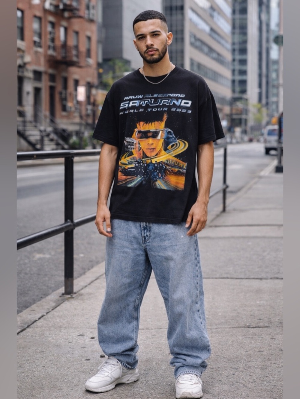 Rauw Alejandro Saturno 2023 World Tour T-Shirt Large Black Concert Tee Reggaeton